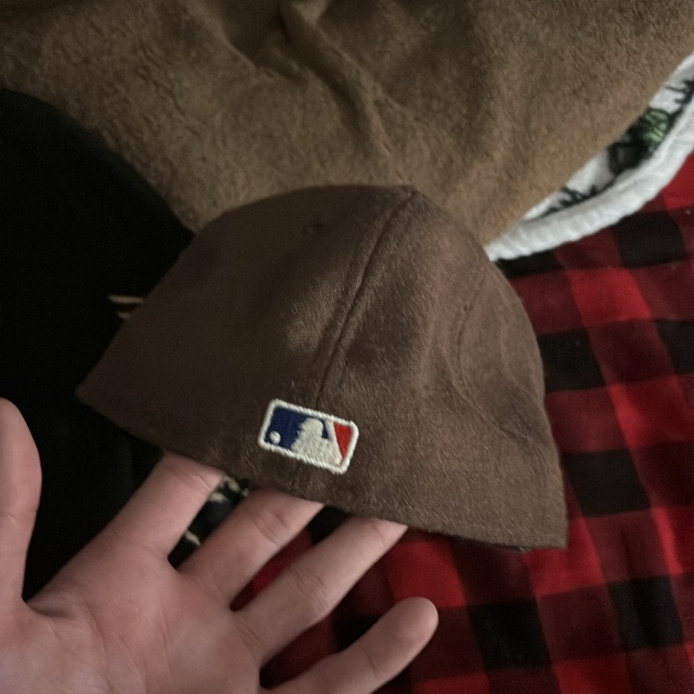 Nice essentials hat - Picture 2 of 4